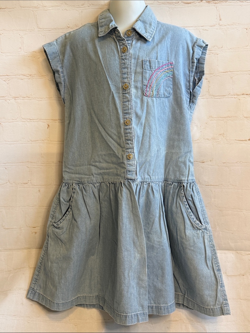 Cat & Jack Girls Light Blue Chambray Denim Dress with Embroidered Rainbow Pocket